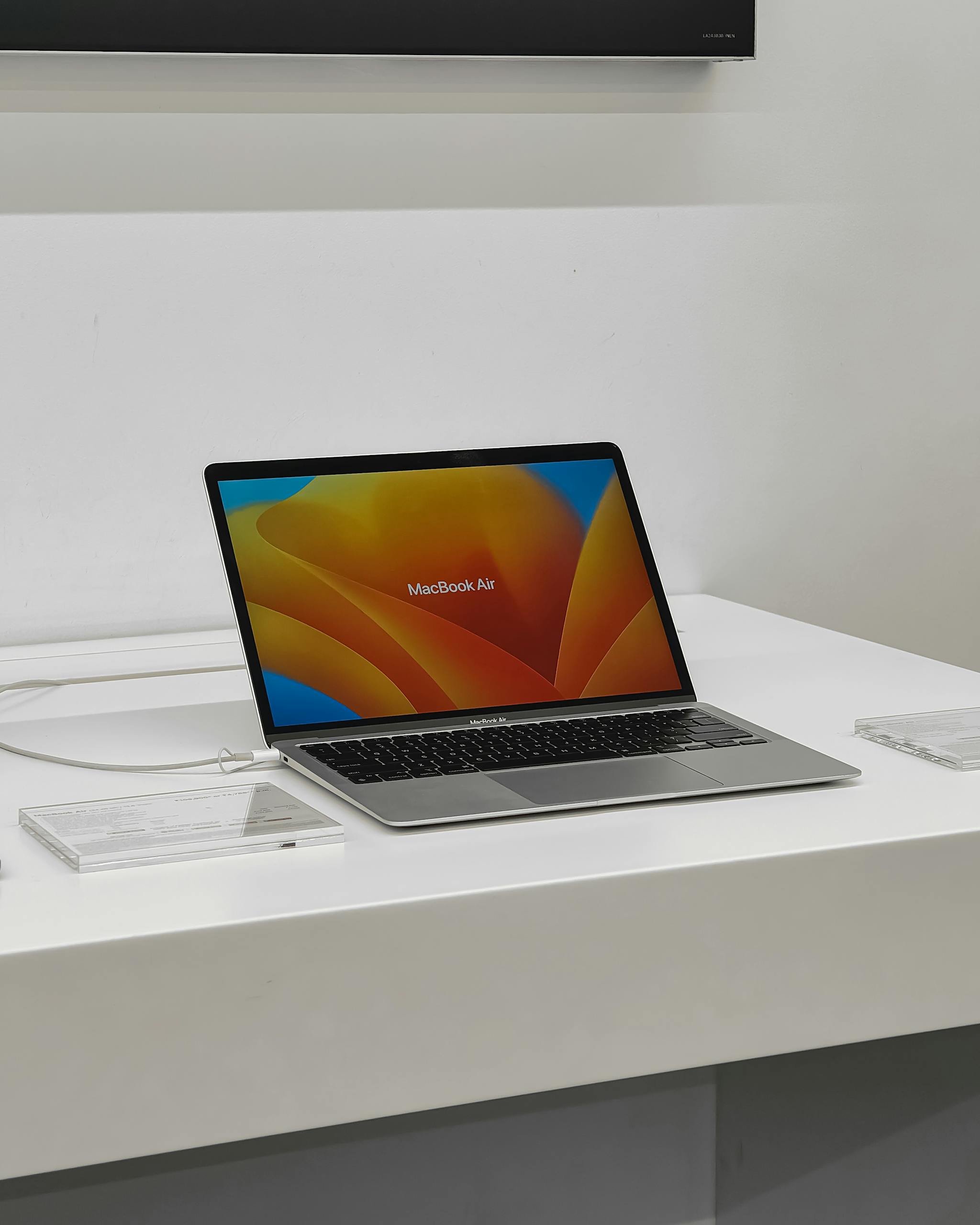 Распродажа MacBook